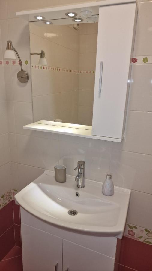Lovely Condo With Free Parking Ljubljana Luaran gambar